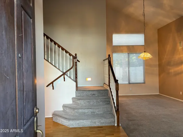 $2,695 | 341 West Helena Drive, Phoenix, AZ 85023