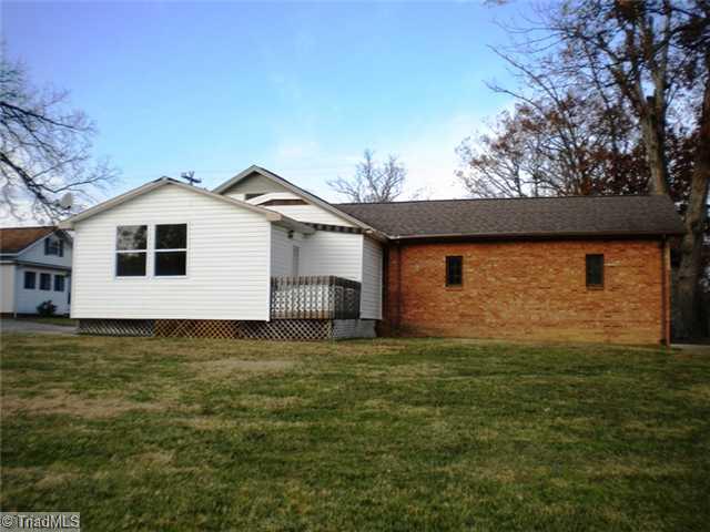 1516 East Fairfield Road High Point, NC 27263 - Photo 2 of 13 Exterior Back.