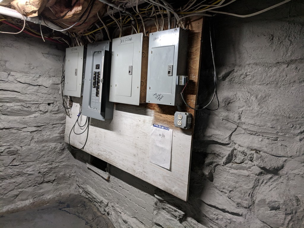 12 Alpine Street Worcester, MA 01610 - Photo 23 of 30