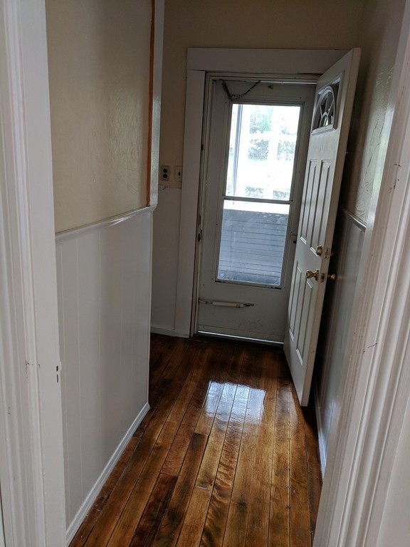 12 Alpine Street Worcester, MA 01610 - Photo 7 of 30