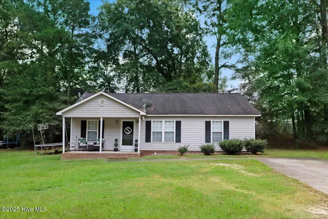 $225,000 | 154 Creekside Drive, Four Oaks, NC 27524