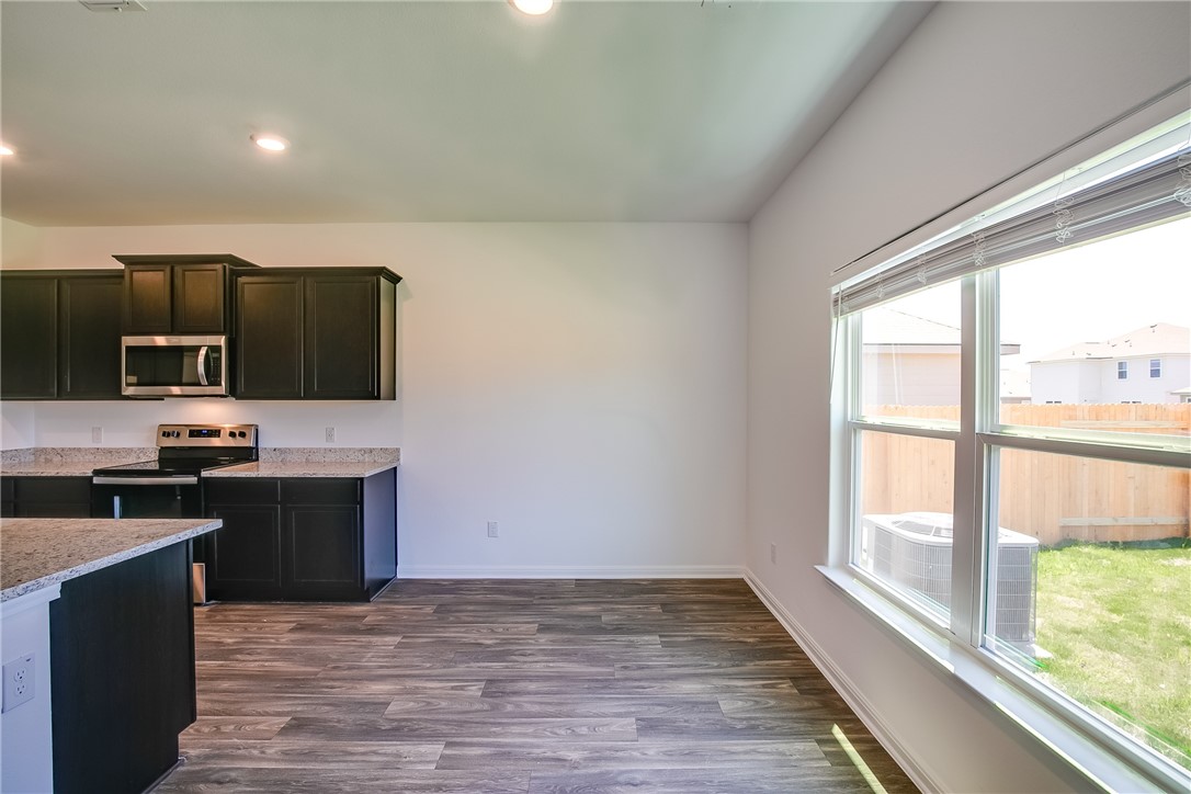 14148 Prospector Way Elgin, TX 78621 - Photo 13 of 29