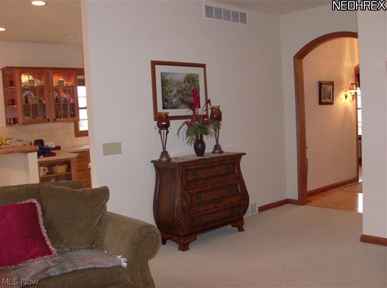 7036 Sweetwater Road Northeast Canton, OH 44721 - Photo 9 of 14 Gallery Image 9