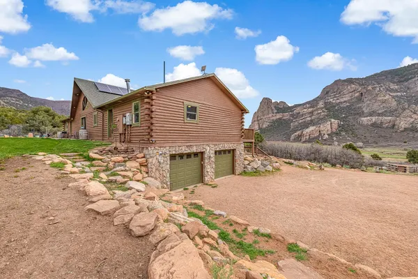 a house view with a outdoor space