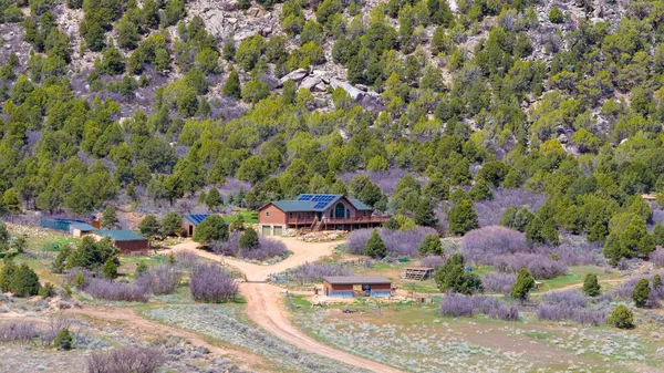 a view of a houses with yard