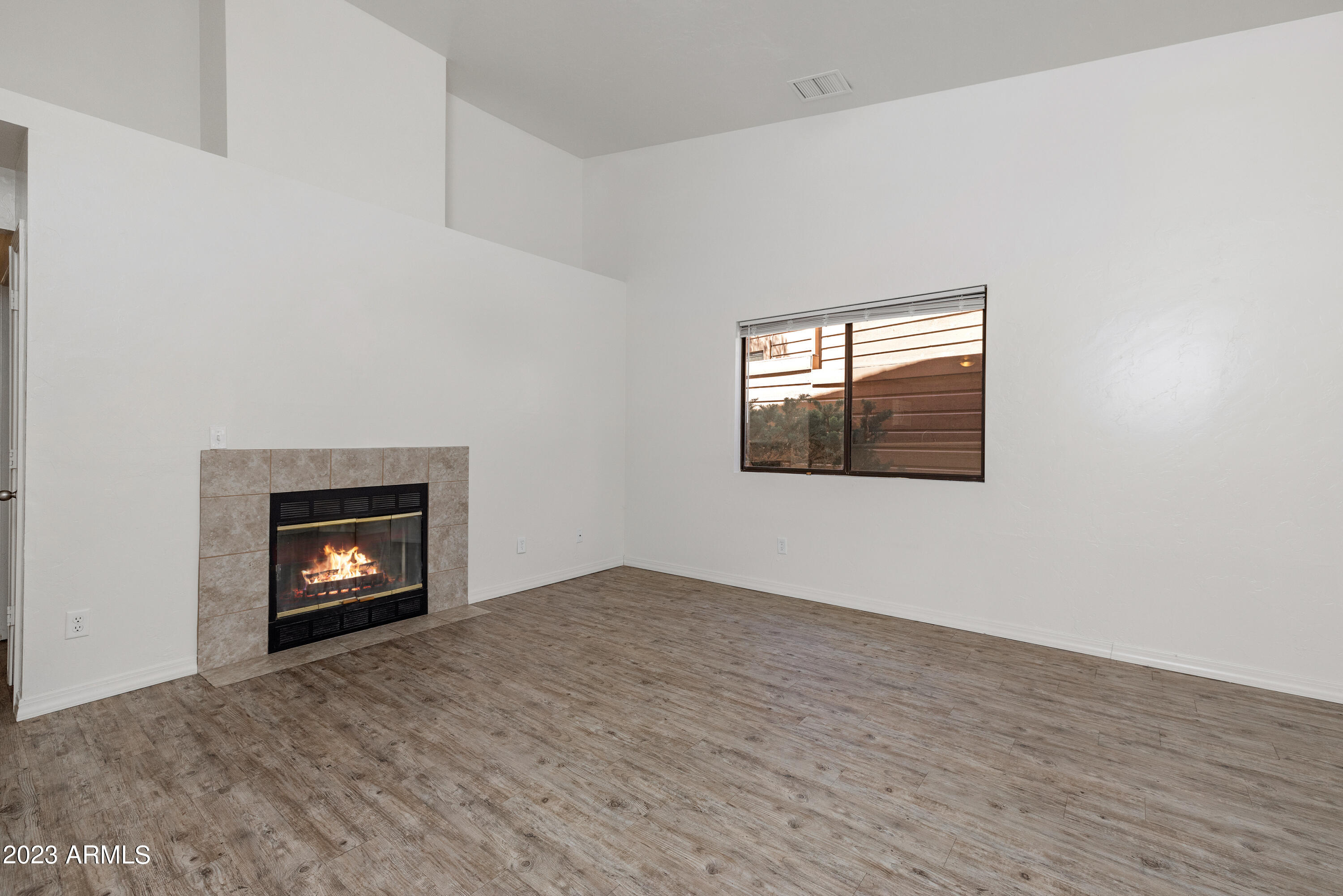 911 Old Stage Road Prescott, AZ 86303 - Photo 8 of 18 008_Great room