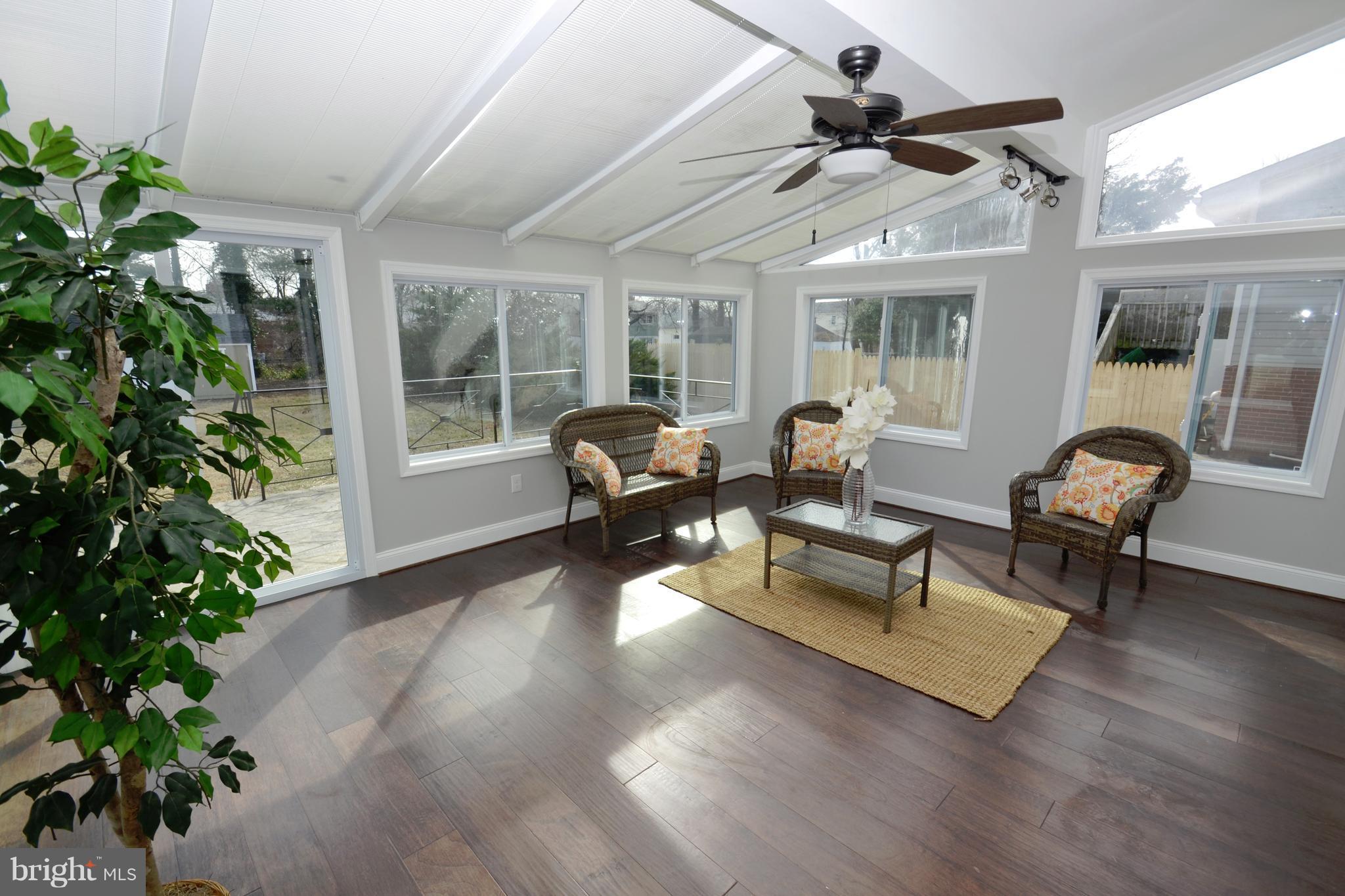 5915 Old Frederick Road Baltimore, MD 21228 - Photo 13 of 30 Family Room