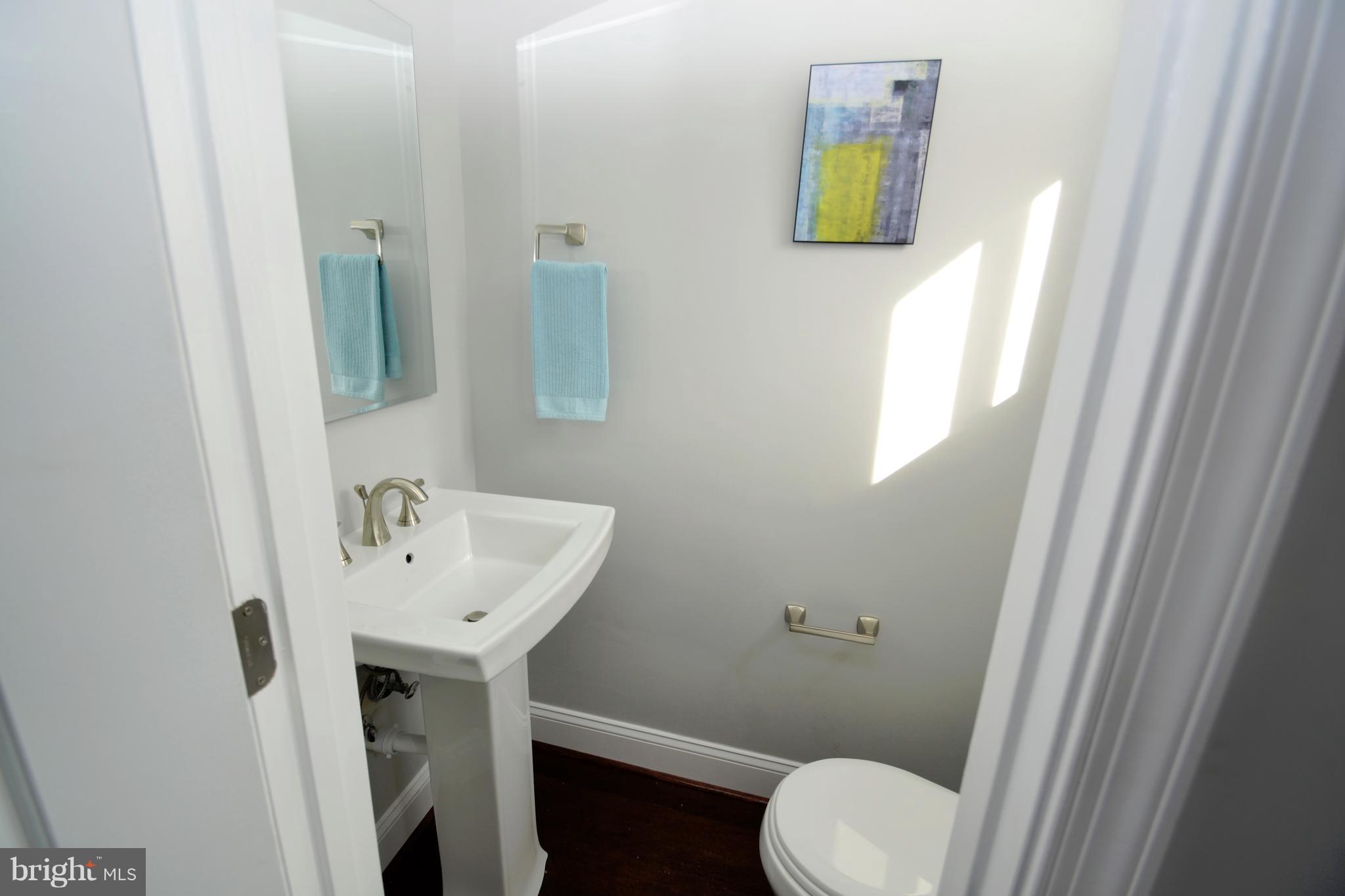 5915 Old Frederick Road Baltimore, MD 21228 - Photo 14 of 30 Bath