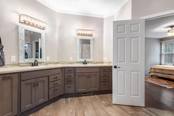 $1,125,000 | 10720 West L Avenue, Kalamazoo, MI 49009