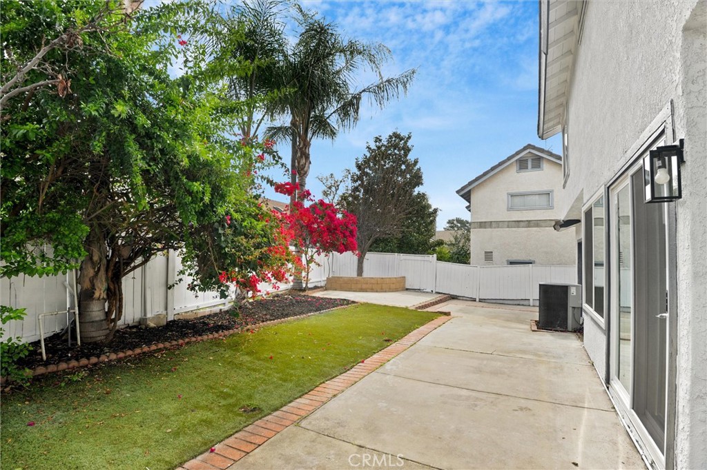 6959 Valatta Place Rancho Cucamonga, CA 91701 - Photo 25 of 25 Backyard