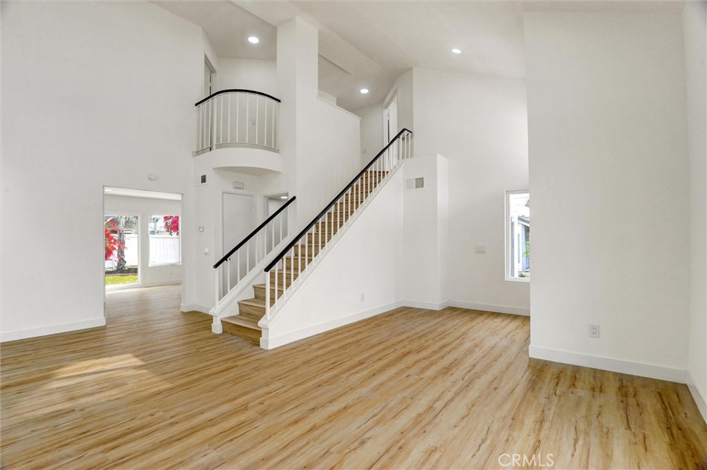6959 Valatta Place Rancho Cucamonga, CA 91701 - Photo 3 of 25 Living Room