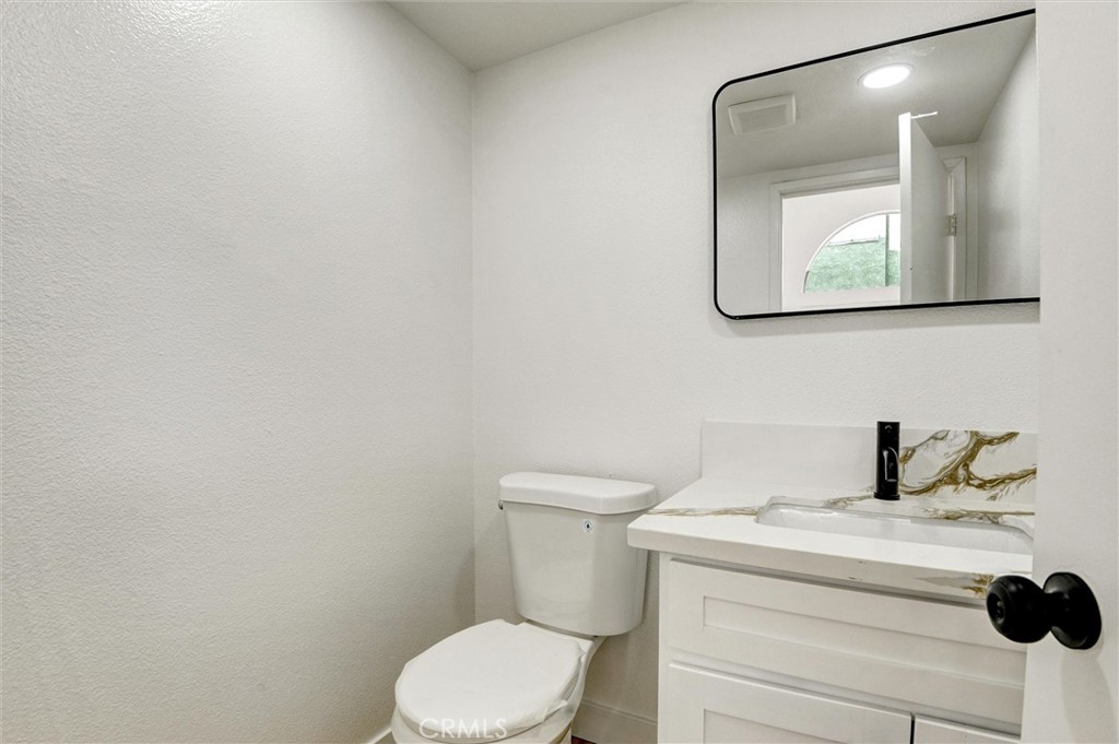 6959 Valatta Place Rancho Cucamonga, CA 91701 - Photo 9 of 25 Downstairs Guest Bathroom