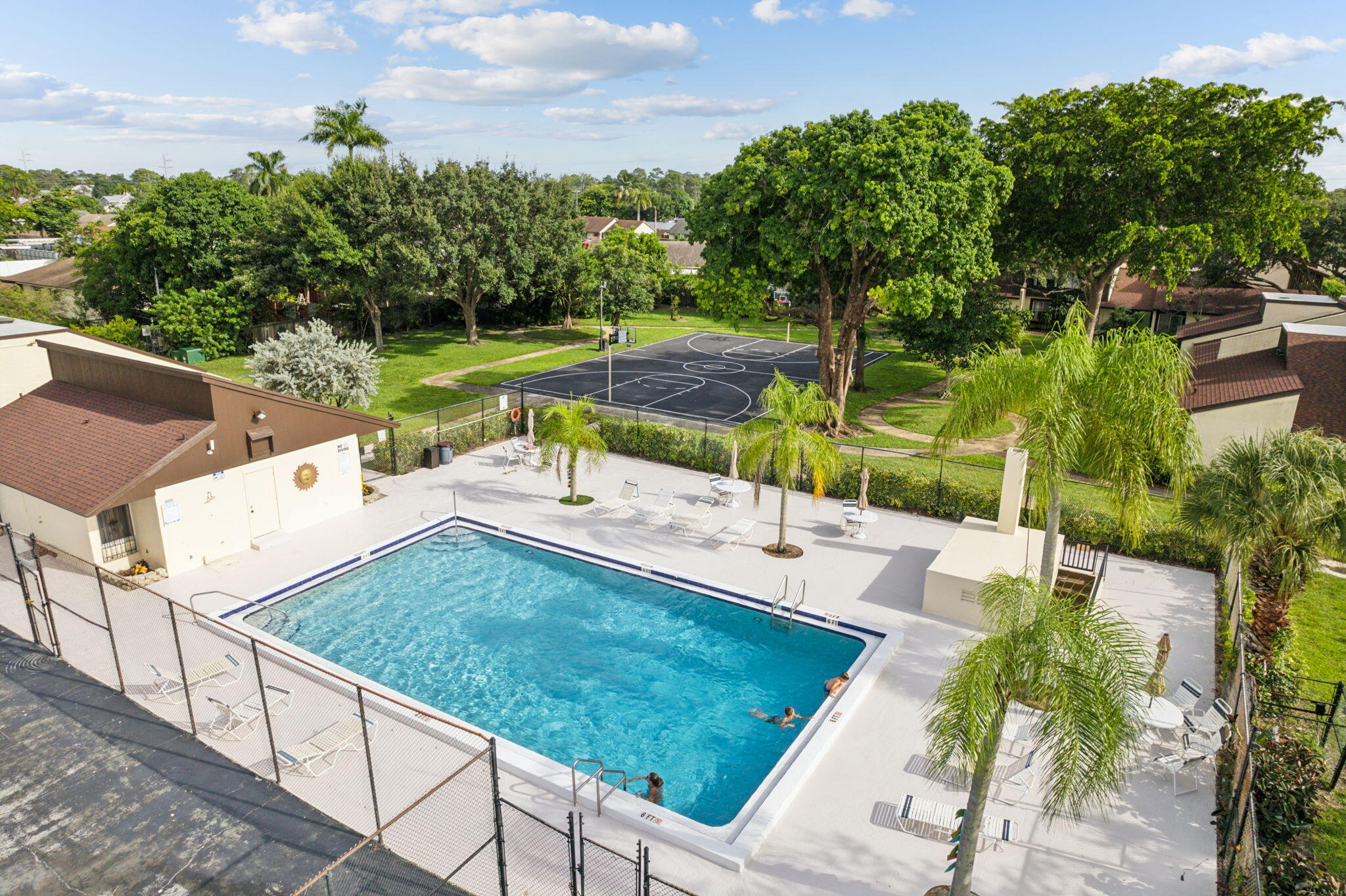 5312 Bosque Lane, Unit 80 West Palm Beach, FL 33415 - Photo 19 of 20 an outdoor view of the house having outdoor seating