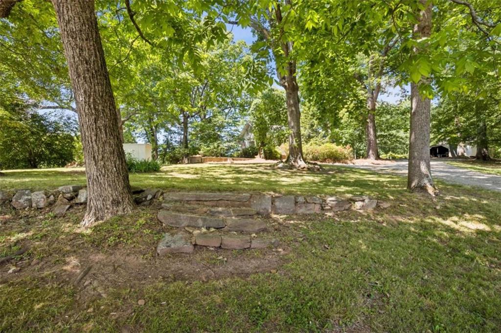 329 Gilbert Road Jefferson, GA 30549 - Photo 3 of 59