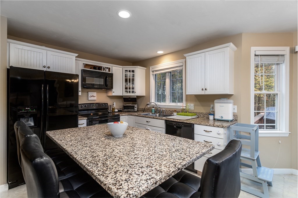 12 Coldbrook Road Millbury, MA 01527 - Photo 4 of 39 Gallery Image 4