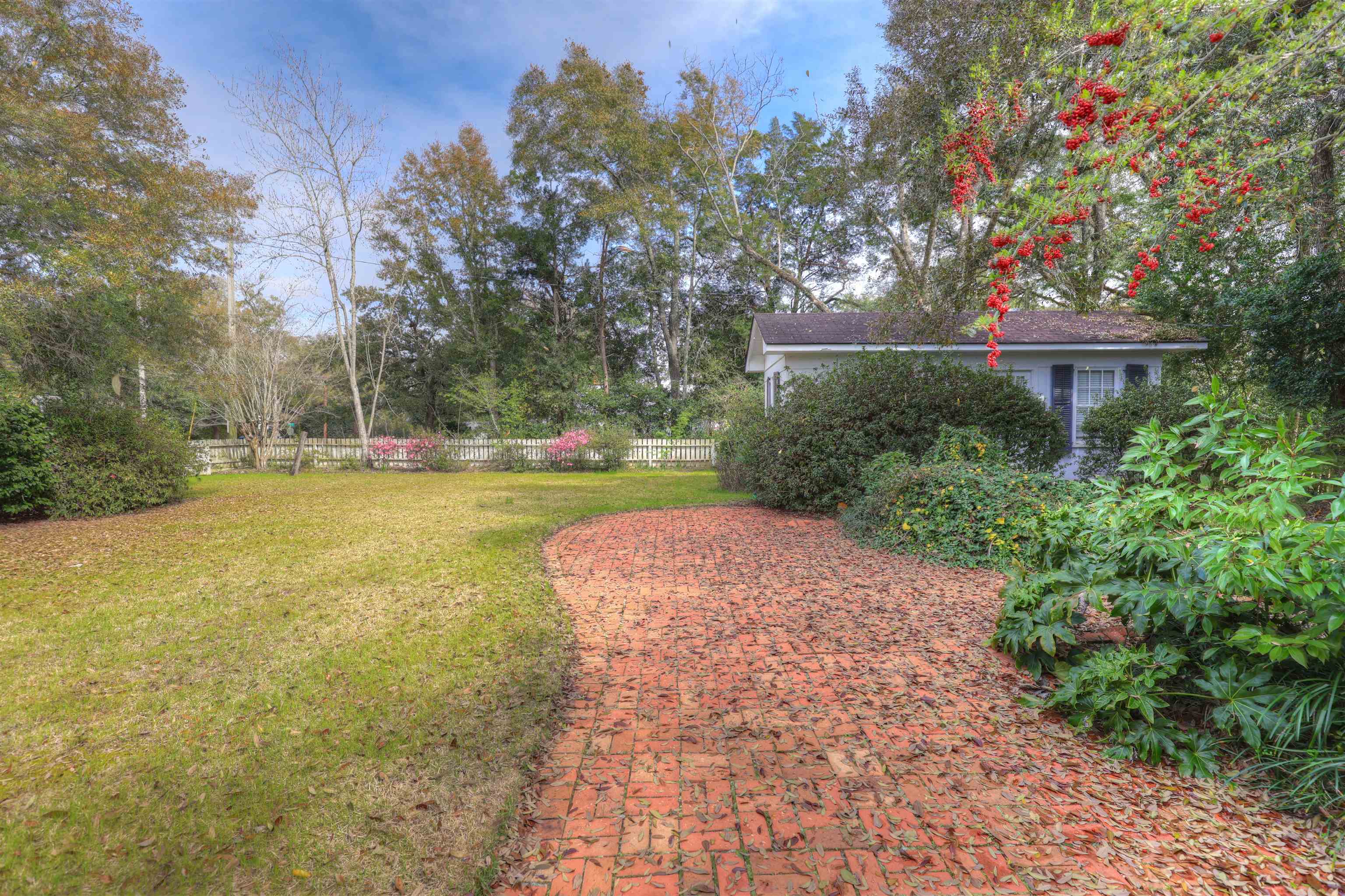 353 South Section Street Fairhope, AL 36532 - Photo 21 of 28