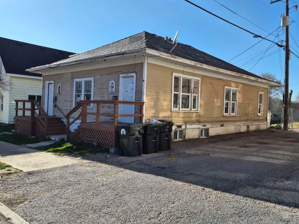 $214,900 | 650-652 West Lander Street, Pocatello, ID 83204