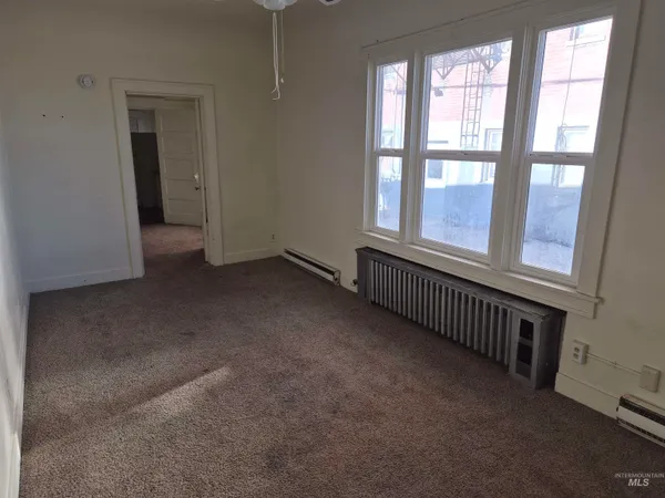 $214,900 | 650-652 West Lander Street, Pocatello, ID 83204