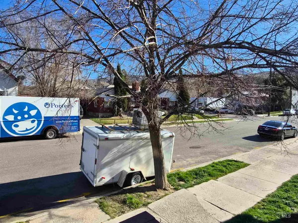 $214,900 | 650-652 West Lander Street, Pocatello, ID 83204