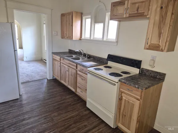 $214,900 | 650-652 West Lander Street, Pocatello, ID 83204