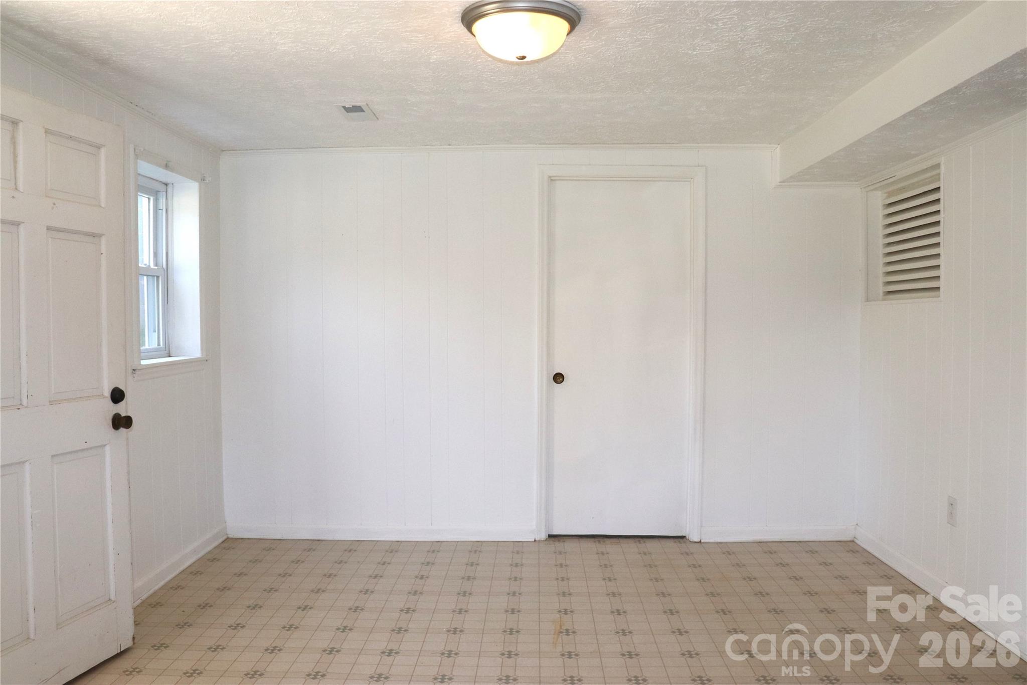 4543 Horseshoe Bend Road Hudson, NC 28638 - Photo 29 of 38 a view of an empty room