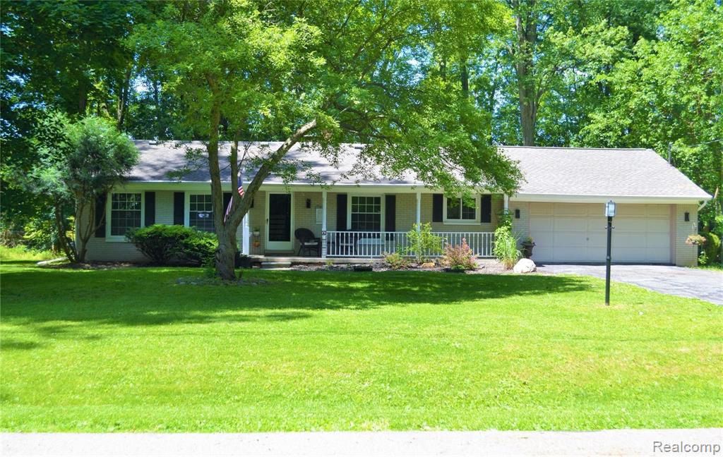 344 Orchardale Drive Rochester Hills, MI 48309 - Photo 2 of 20