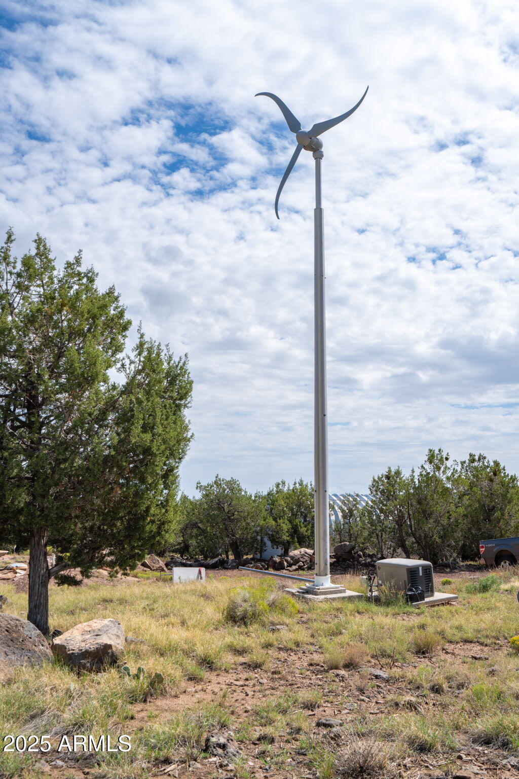 35575 West Pale Moon Road Seligman, AZ 86337 - Photo 26 of 45 a view of a swimming pool with a yard