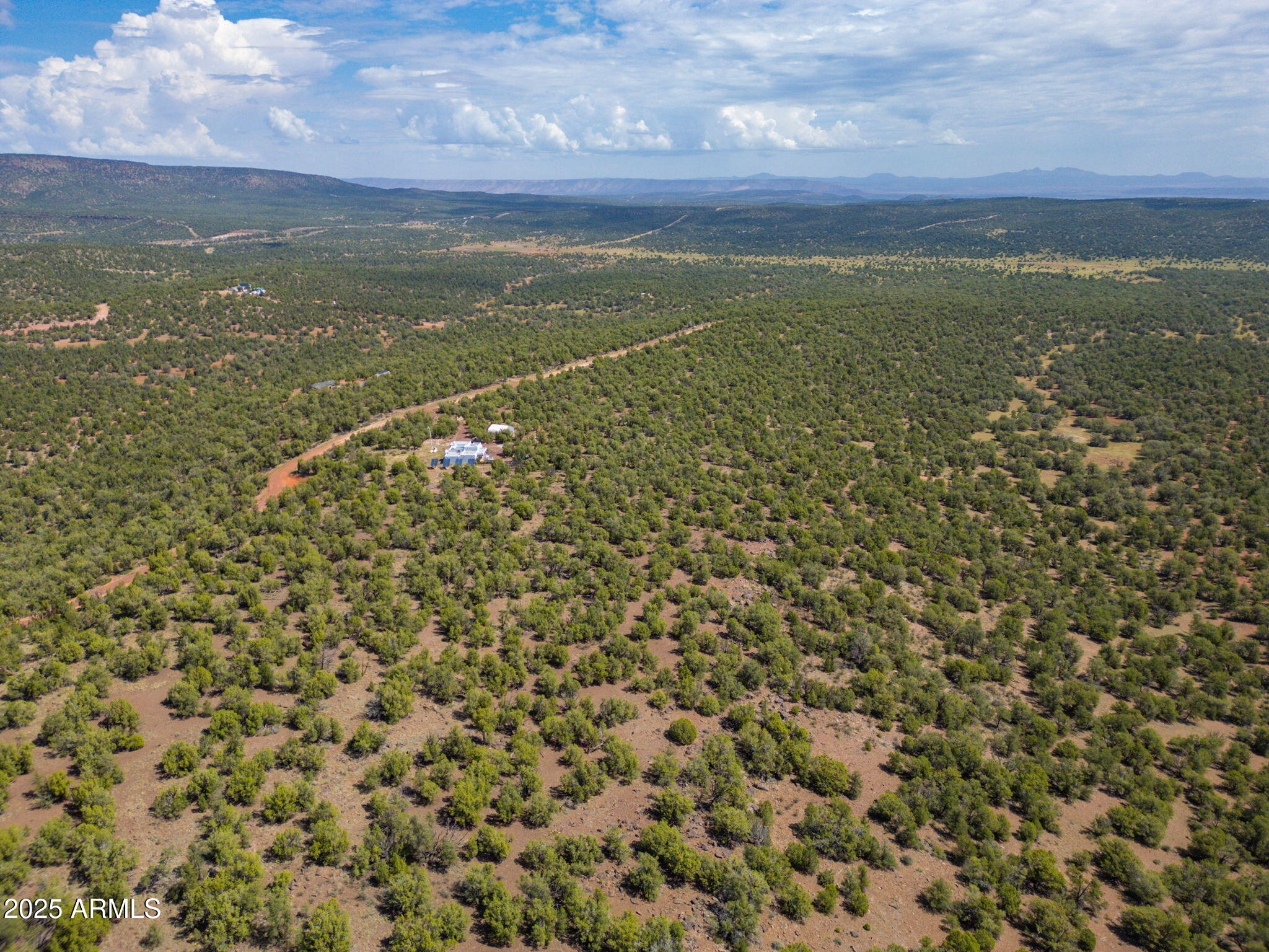 35575 West Pale Moon Road Seligman, AZ 86337 - Photo 38 of 45 a view of an ocean