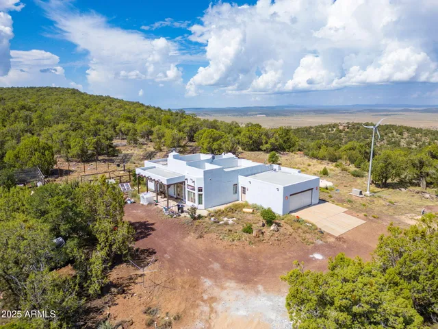 $499,900 | 35575 West Pale Moon Road, Seligman, AZ 86337