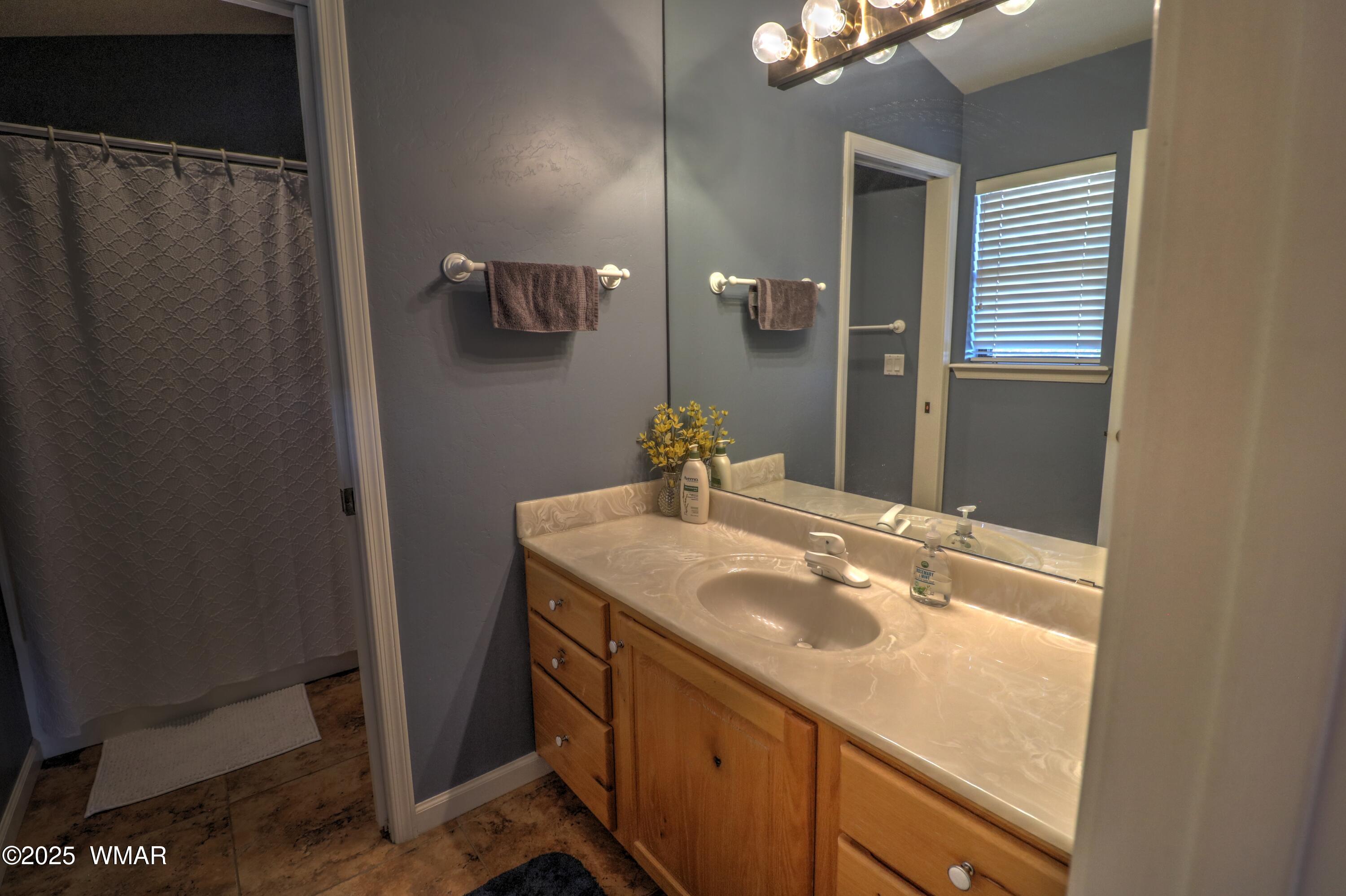 5287 Alserita Road Show Low, AZ 85901 - Photo 6 of 35 IMG_7824_5_6