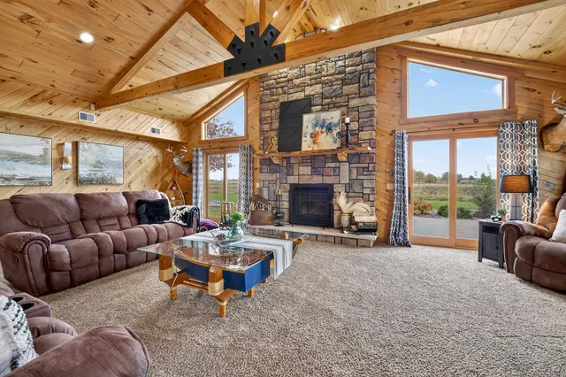 $720,000 | W8594 Hooyman Road, Shiocton, WI 54170