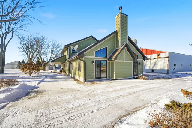 $720,000 | W8594 Hooyman Road, Shiocton, WI 54170