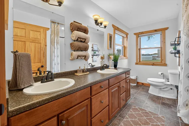 $720,000 | W8594 Hooyman Road, Shiocton, WI 54170