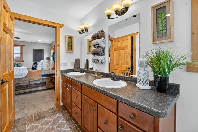 $720,000 | W8594 Hooyman Road, Shiocton, WI 54170