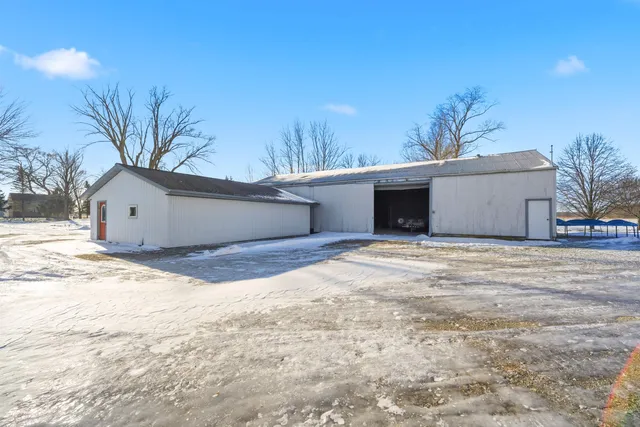 $720,000 | W8594 Hooyman Road, Shiocton, WI 54170