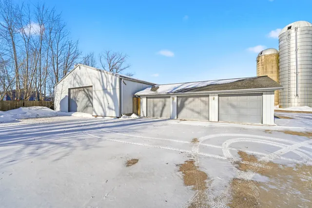 $720,000 | W8594 Hooyman Road, Shiocton, WI 54170