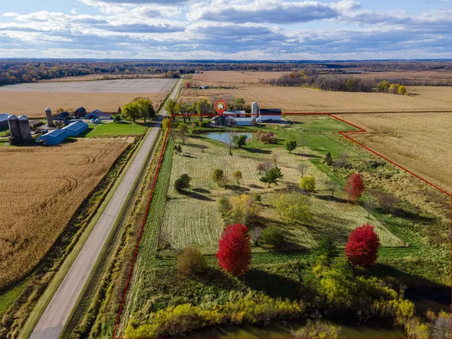 $720,000 | W8594 Hooyman Road, Shiocton, WI 54170
