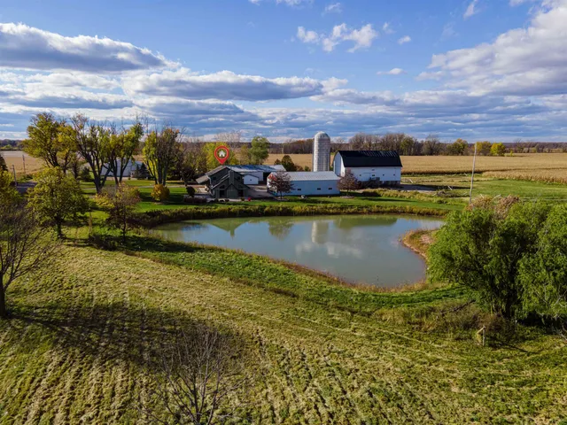 $720,000 | W8594 Hooyman Road, Shiocton, WI 54170