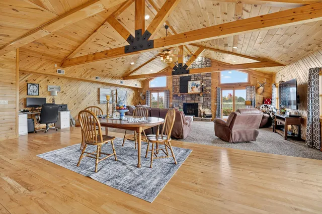 $720,000 | W8594 Hooyman Road, Shiocton, WI 54170