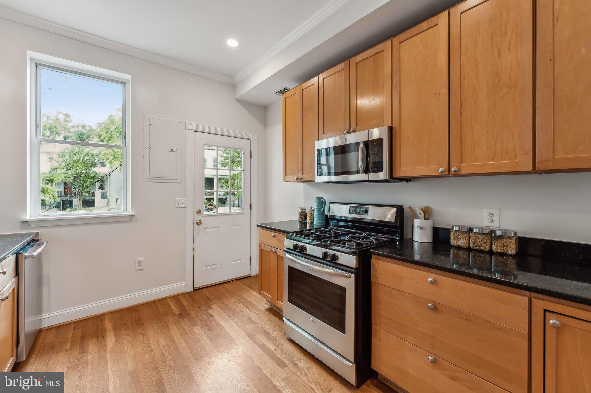 1432 Potomac Avenue Southeast Washington, DC 20003 - Photo 11 of 34