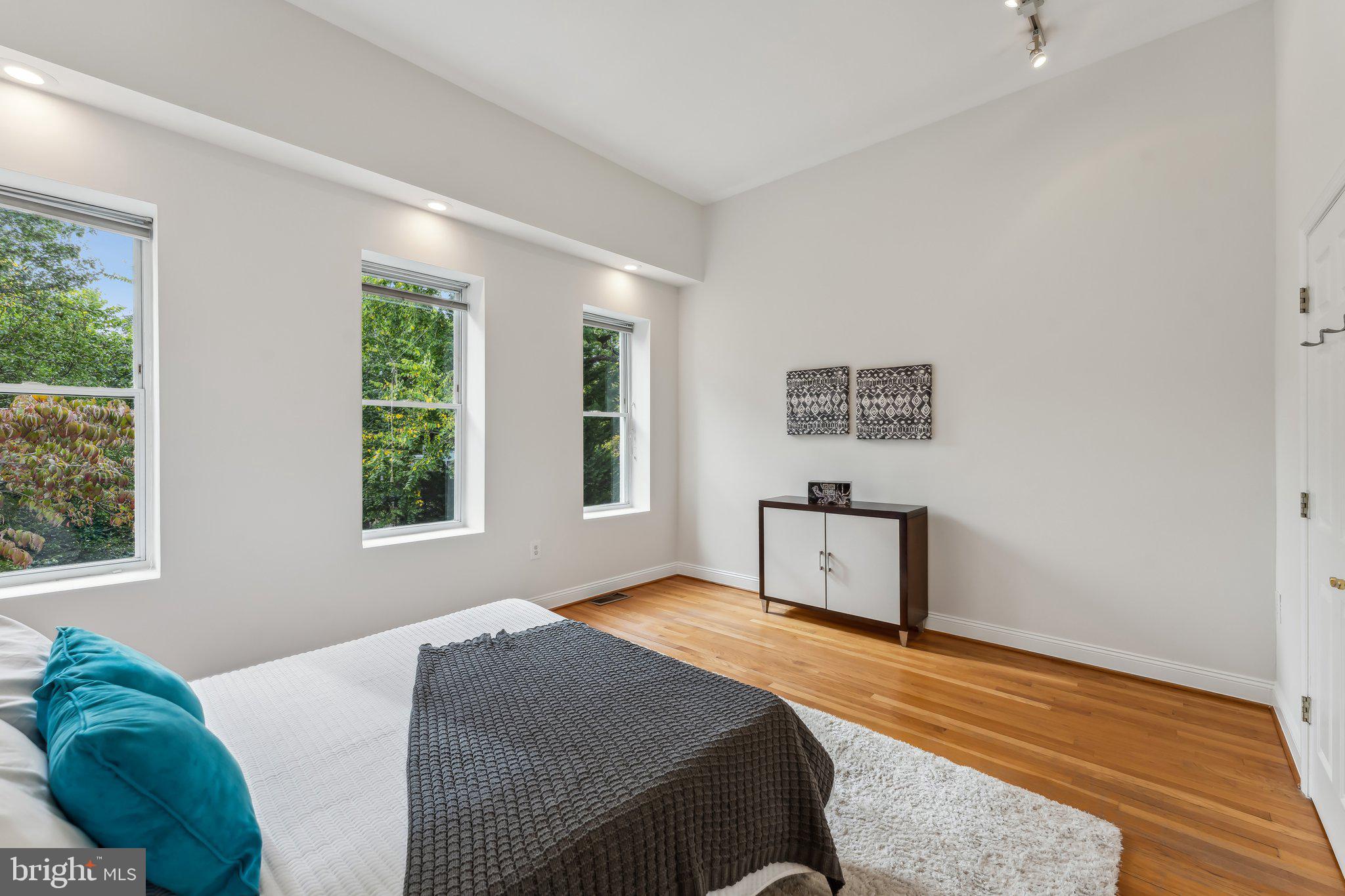 1432 Potomac Avenue Southeast Washington, DC 20003 - Photo 24 of 34