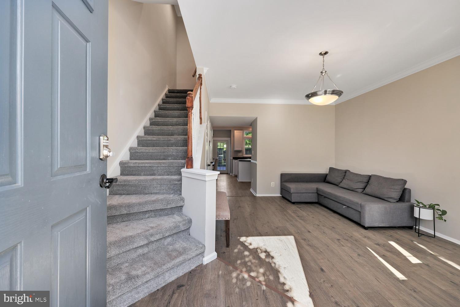 6729 Stone Maple Terrace Centreville, VA 20121 - Photo 3 of 37