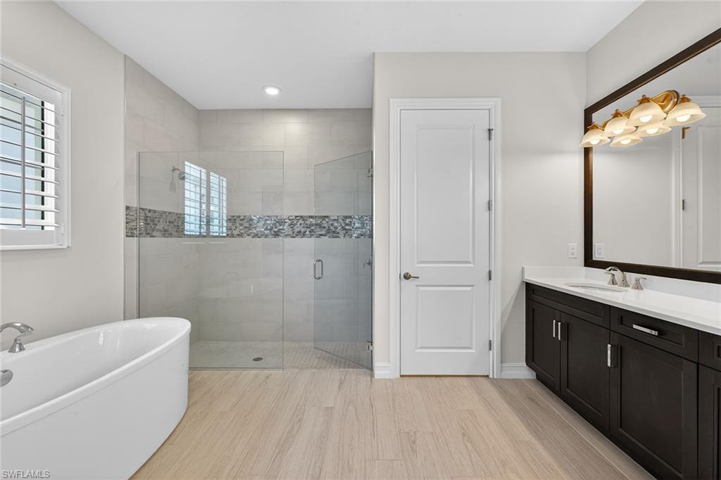 3169 Capistrano Lane Naples, FL 34114 - Photo 11 of 49