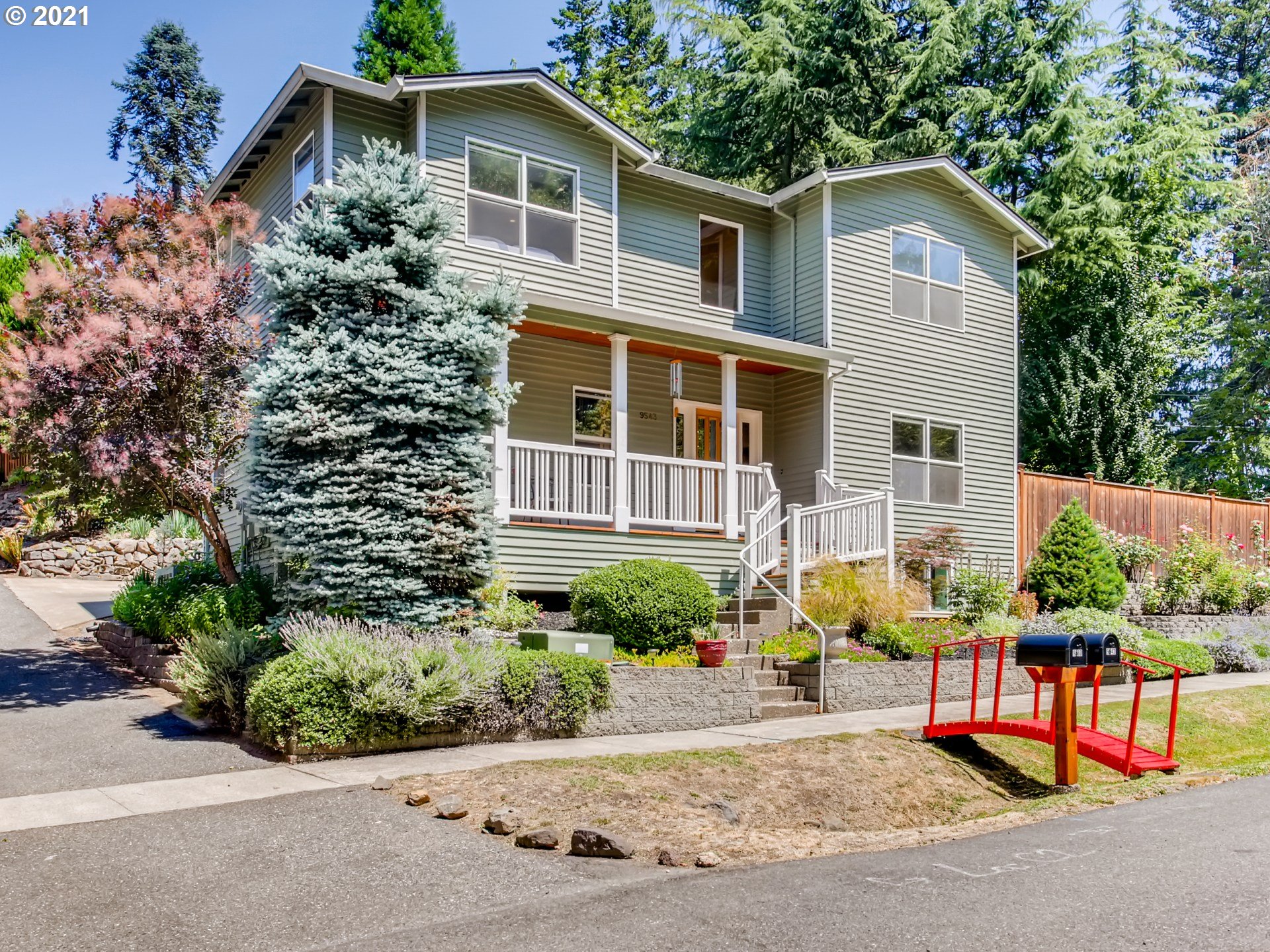 9543 Southwest Spring Crest Drive Portland, OR 97225 - Photo 1 of 31 Gallery Image 1