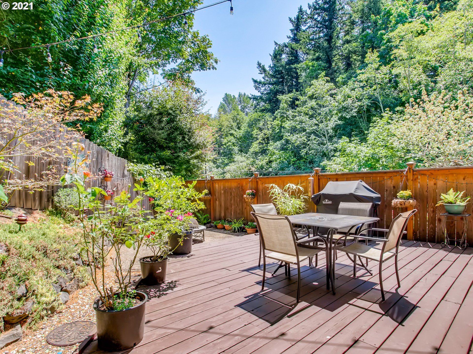9543 Southwest Spring Crest Drive Portland, OR 97225 - Photo 31 of 31 Gallery Image 31