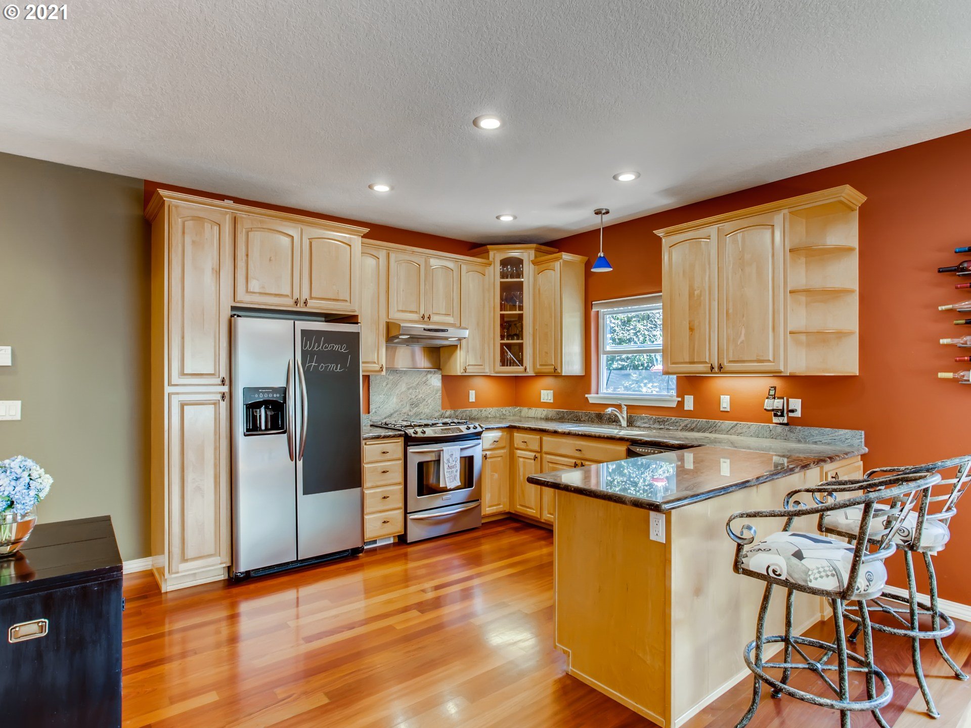 9543 Southwest Spring Crest Drive Portland, OR 97225 - Photo 10 of 31 Gallery Image 10