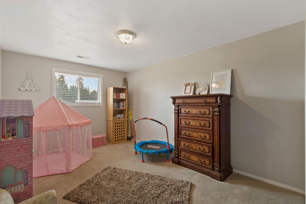 20315 North Yale Road Colbert, WA 99005 - Photo 14 of 35