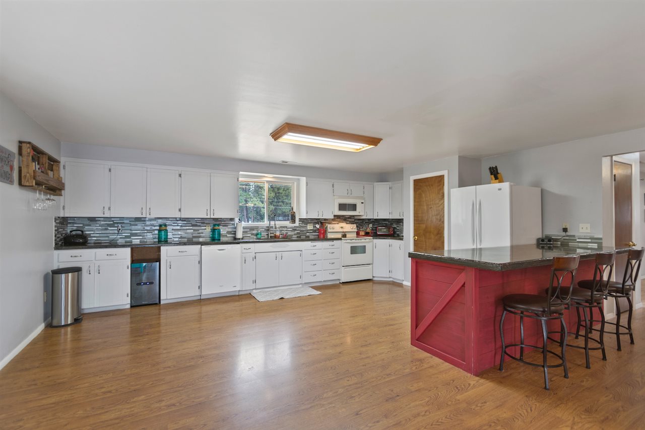 20315 North Yale Road Colbert, WA 99005 - Photo 3 of 35