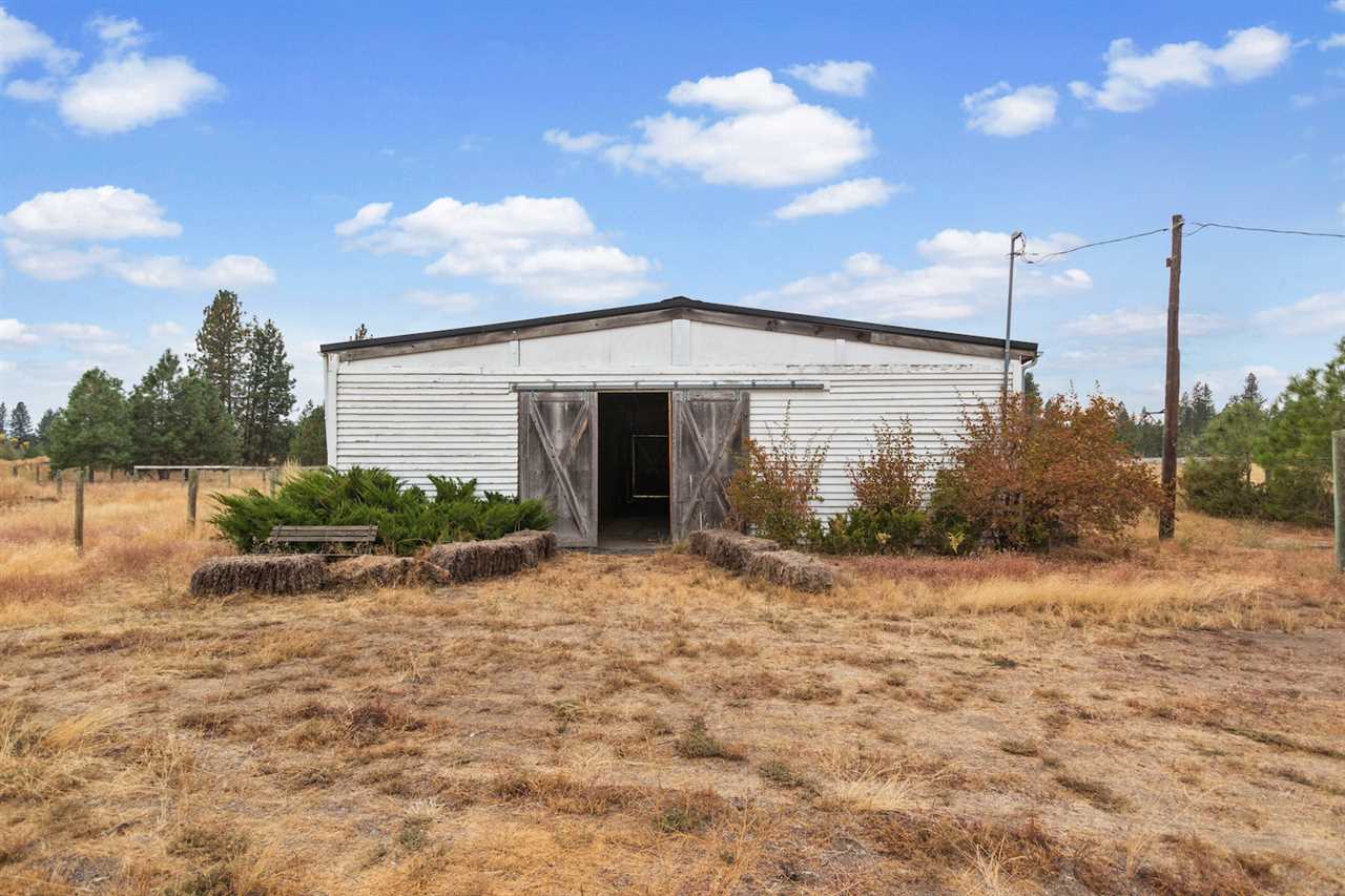 20315 North Yale Road Colbert, WA 99005 - Photo 28 of 35
