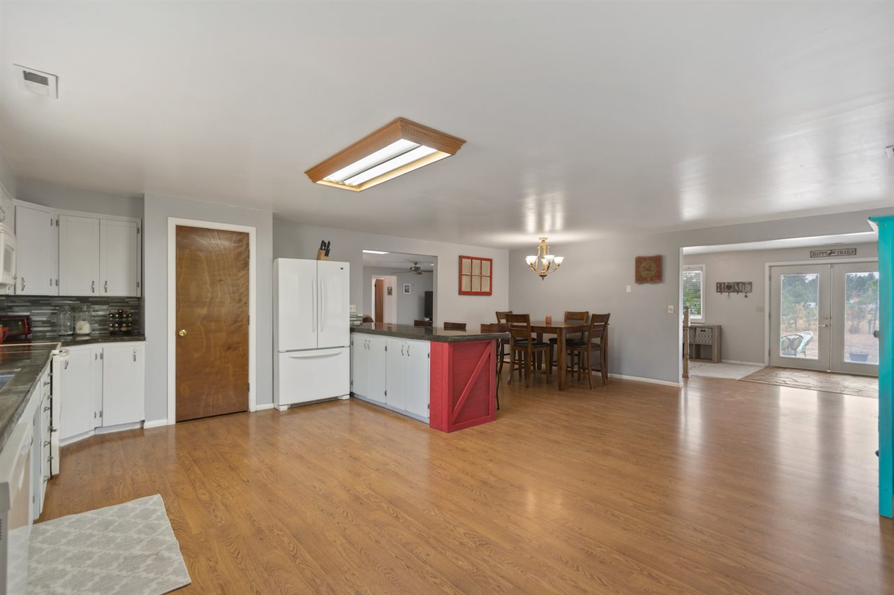 20315 North Yale Road Colbert, WA 99005 - Photo 4 of 35